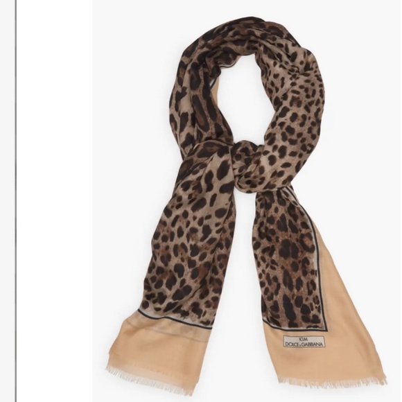 Dolce&Gabbana x Kim Leopard Modal-Cashmere Scarf - Picture 9 of 13